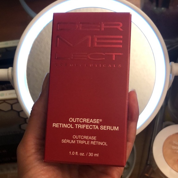 Dermelect Cosmeceuticals | OUTCREASE
Retinol Trifecta Serum - Picture 6 of 10